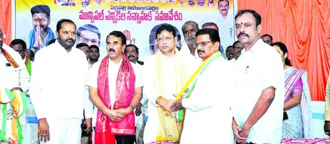 రాష్ట్రాన్ని అప్పులపాలు చేసింది కేసీఆరే.. 