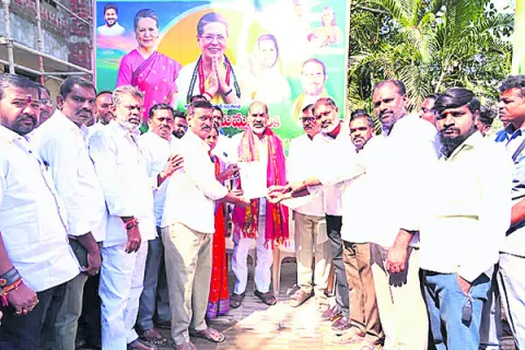 సందడి లేని ‘సంగీత’ నిలయం