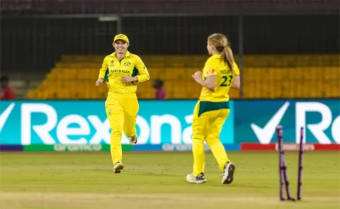 Sophie Molineux replaces Healy in Australia Women's T20I squad8