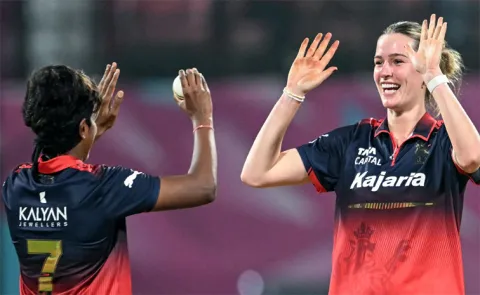 WPL 2026: Deepti sharma shines with 50, Though RCB restricted UP Warriorz to 143 runs1