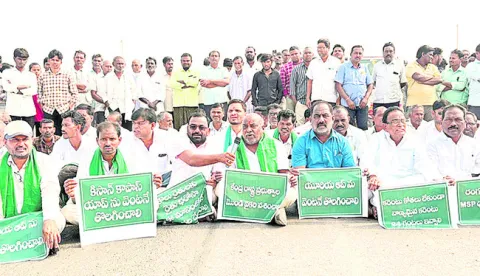 రైతులను పట్టించుకోని ప్రభుత్వాలు