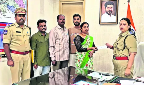 పోలీసు కుటుంబాలకు   అండగా ఉంటాం
