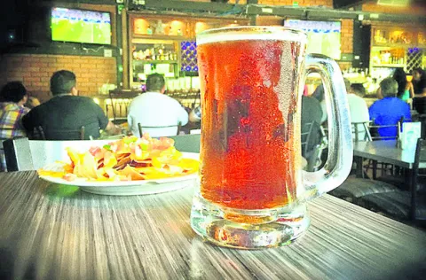 మద్యం, బీర్ల నూతన రికార్డు 