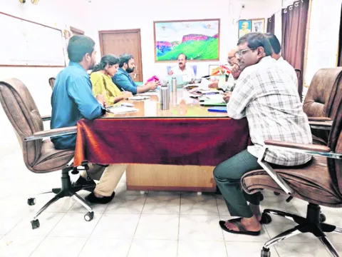 పట్టణ అభివృద్ధికి సింగరేణి సహకరించాలి