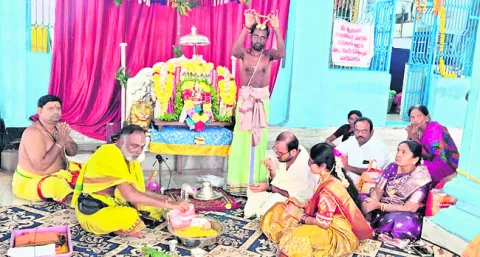 వైభవంగా నిత్యకల్యాణం