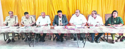 రంగుల మహోత్సవంపై సమీక్ష 