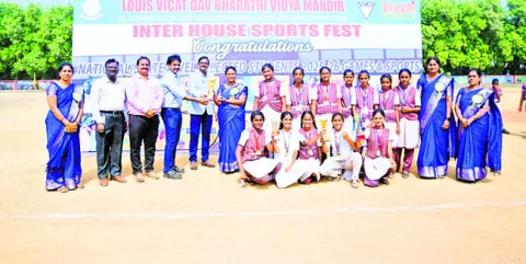 క్రీడల్లో రాణించినపుడే వ్యక్తిత్వం వికసిస్తుంది 