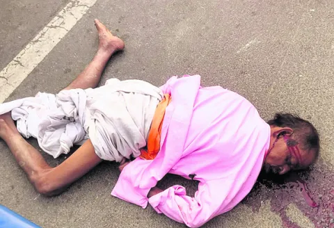 ● స్క్రీన్‌షాట్స్‌తో డబ్బులు పంపామని బుకాయింపు