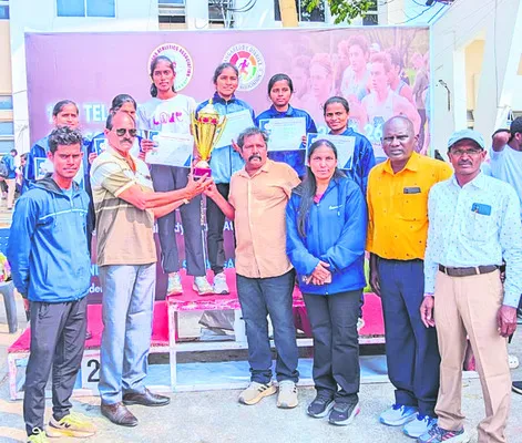 బాలికల అథ్లెటిక్స్‌లో చాంపియన్‌షిప్‌