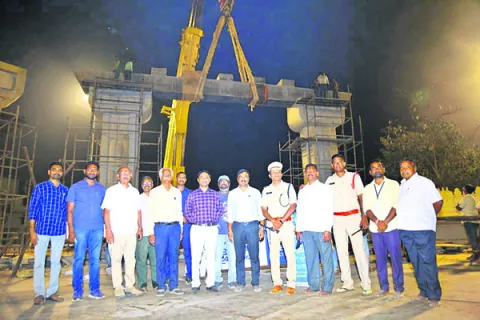 ఆర్చి పనులు త్వరగా పూర్తి చేయాలి