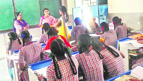 నాణ్యతా ప్రమాణాలతో విద్యాబోధన