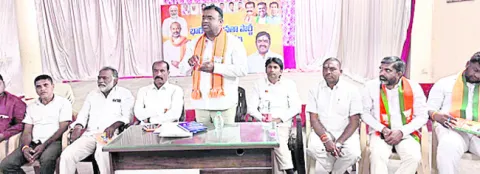 వేములవాడలో కాషాయజెండా ఎగురవేద్దాం