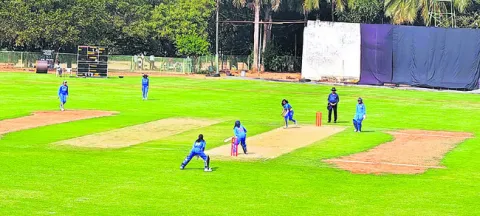 హైదరాబాద్‌ విజయం