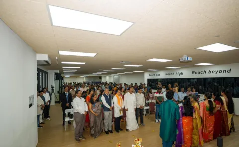 special meet Venkaiah naidu by Sri Samskrutika Kalasaradhi At Singapore
