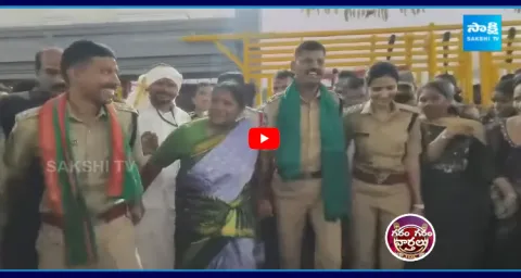 Telangana Police Enjoying In Medaram Sammakka Saralamma Jatara 2