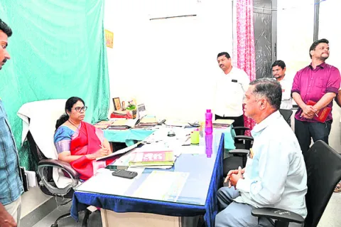 విధుల్లో నిర్లక్ష్యం వహిస్తే చర్యలు