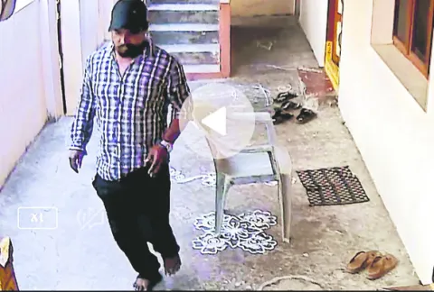 ఆర్భాటంగా వచ్చి.. అందినంతా దోచి..
