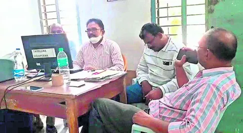 అవినీతి అధికారుల్లో అలజడి