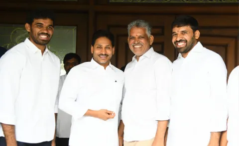 Chevireddy Bhaskar Reddy Met YS Jagan After Bail Relief