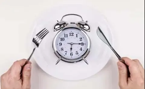 Health Tips: Intermittent Fasting method actually working against women's health