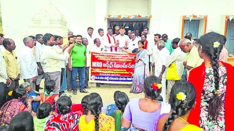 కౌలు రైతులకు పట్టాలివ్వాలి 