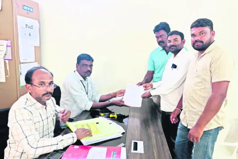 65 వార్డులు.. 521 నామినేషన్లు