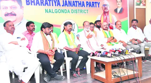 బీజేపీని గెలిపిస్తేనే అభివృద్ధి 