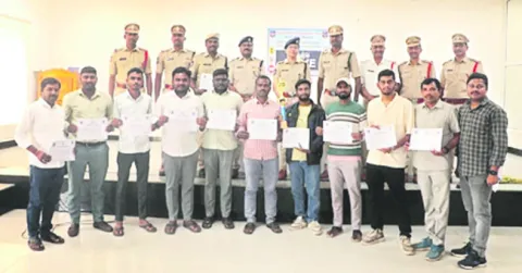 డ్రైవింగ్‌పై అవగాహన అవసరం