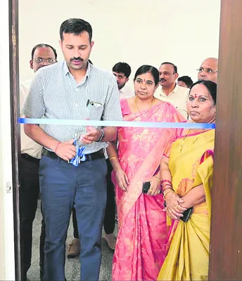 కలెక్టరేట్‌లో మీడియా పాయింట్‌ 