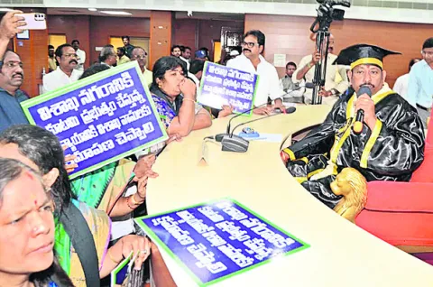 ఇదేనా సభకిచ్చే గౌరవం