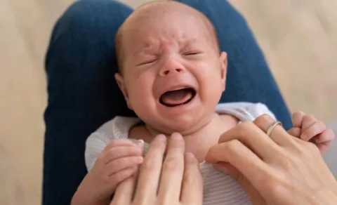  china infant Children abuse with mother 600 needles