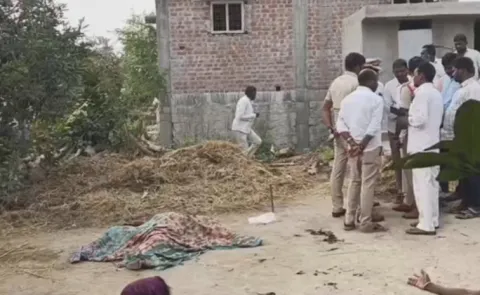 Nalgonda District: Woman Sets Lovers Wife on Fire After Pouring Petrol