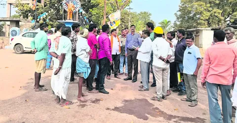 విద్యుత్‌ను పొదుపుగా వినియోగించుకోవాలి
