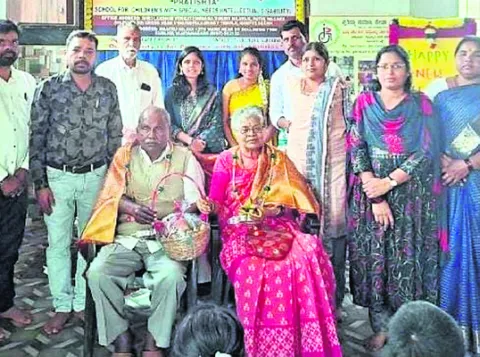 సేవ చేయడం అభినందనీయం