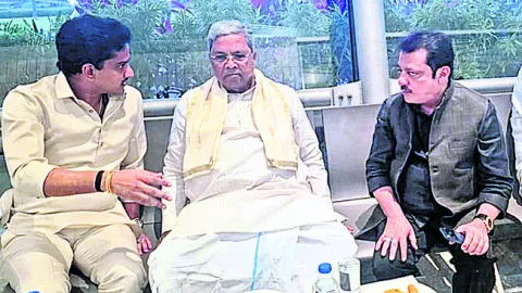 సుడిగాలికి ఎగిరిపోయిన భారీ పెండాల్‌ 