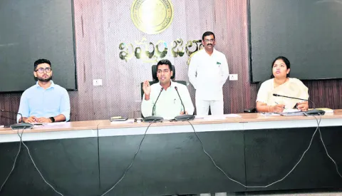 ఏఐతో రాంగ్‌ డ్రైవింగ్‌, వేగానికి చెక్‌ 
