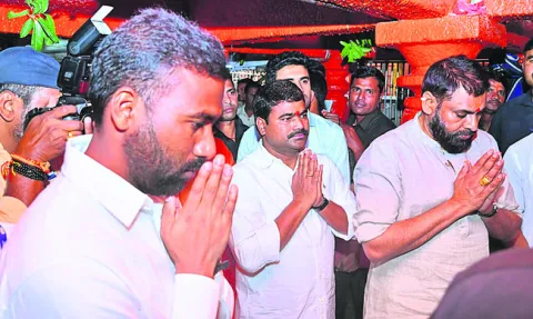 కొండగట్టులో డిప్యూటీ సీఎం పవన్‌ కల్యాణ్‌ పూజలు