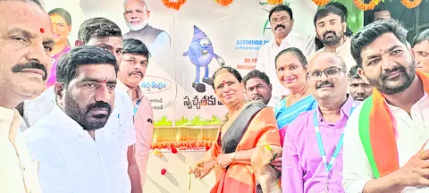 కేంద్ర నిధులతోనే గ్రామాల అభివృద్ధి 