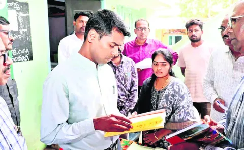 ● అందుబాటులో  13,795 మెట్రిక్‌ టన్నుల యూరియా ● కలెక్టర్