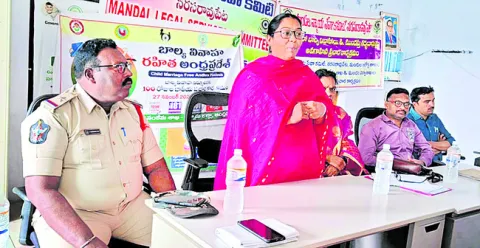 బాల్య వివాహాల నివారణ అందరి బాధ్యత 