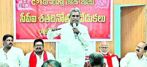 పేద విద్యార్థులకు వైద్య విద్య దూరం 