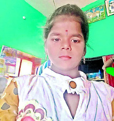 జ్వరంతో విద్యార్థిని మృతి 