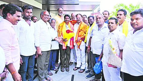 గోవాడ దేవస్థానం కమిటీ ప్రమాణస్వీకారం 