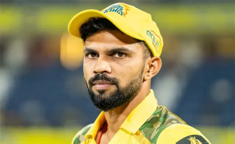 Ruturaj Gaikwad is the fastest ever to complete 100 sixes in Vijay Hazare Trophy history4