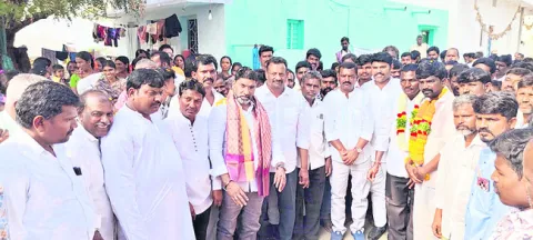 నియోజకవర్గ అభివృద్ధికి కృషి 