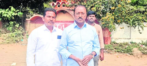 అరకు టూరిజంపై ఆంక్షలు చేతకానితనమే.. 