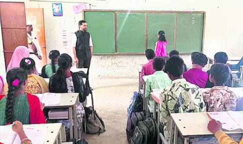 ‘పది’లో ఉత్తమ ఫలితాలు సాధించాలి