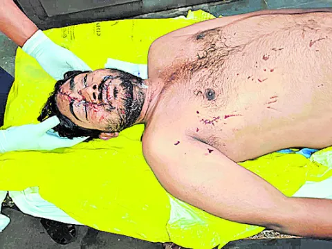 రోడ్డు ప్రమాదంలో చిరుద్యోగి మృతి 