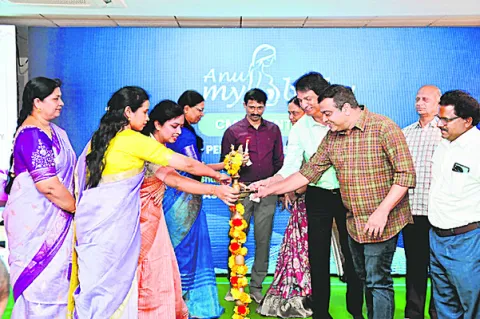 నవజాత శిశువులకు ఆధునిక చికిత్సలపై సదస్సు 