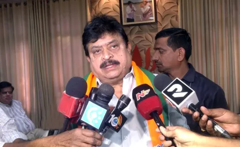 BJP ramchander rao Comments On Kavitha Party